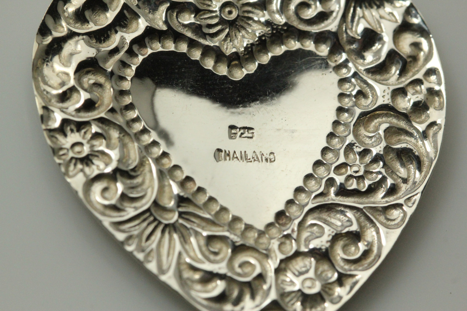 925 Sterling Silver Heart Shape Luggage Tag Pendant 12.5 Grams (PEN8142)