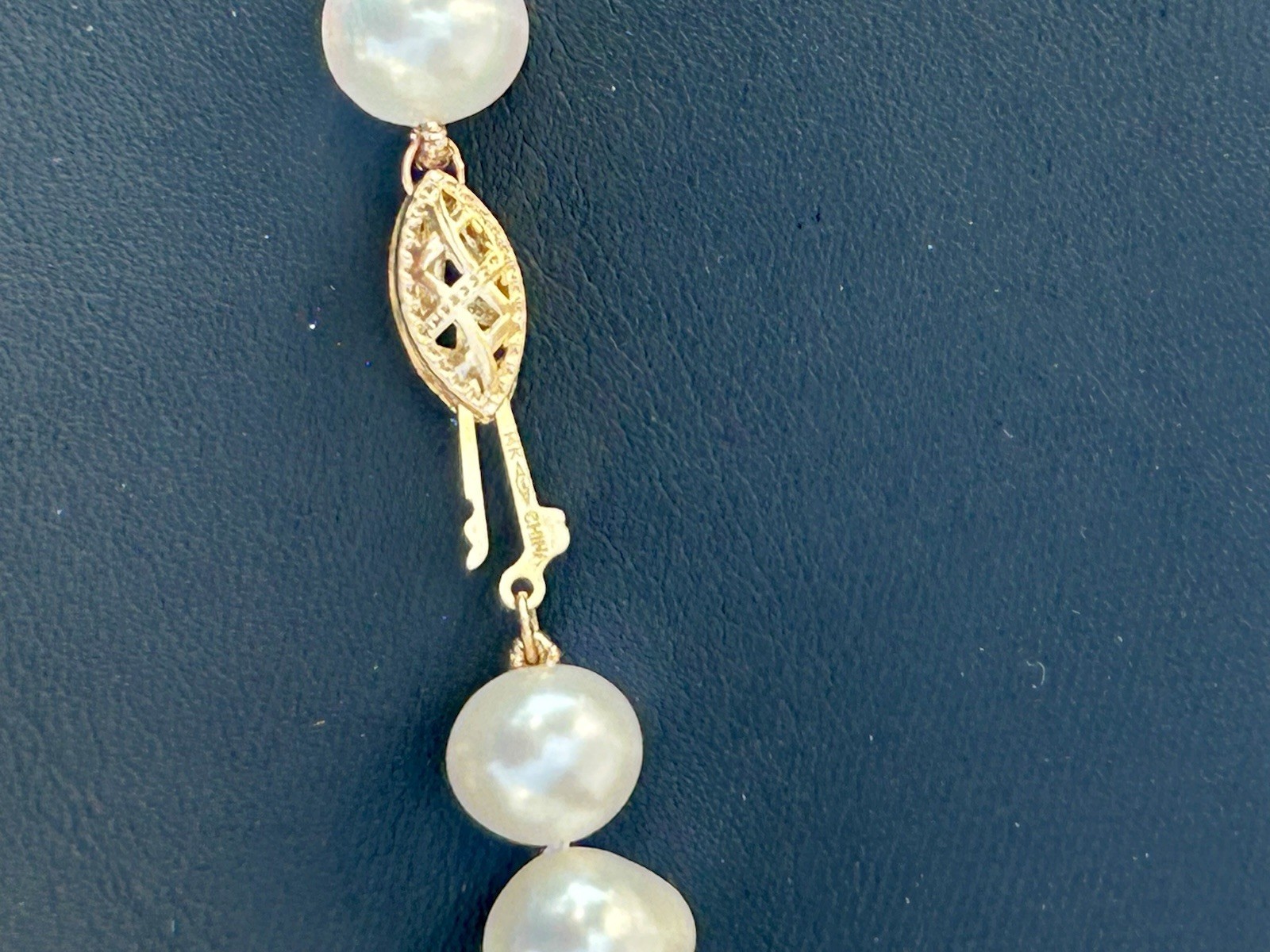 Vintage 34” Cultured Pearl Necklace 14K Gold Clasp Knotted 7.5-8mm Estate