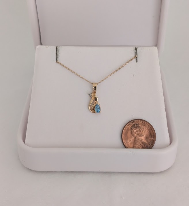 Blue Topaz & Diamond Necklace 14K 2 Grams Retail Price $999 Make Me An Offer!