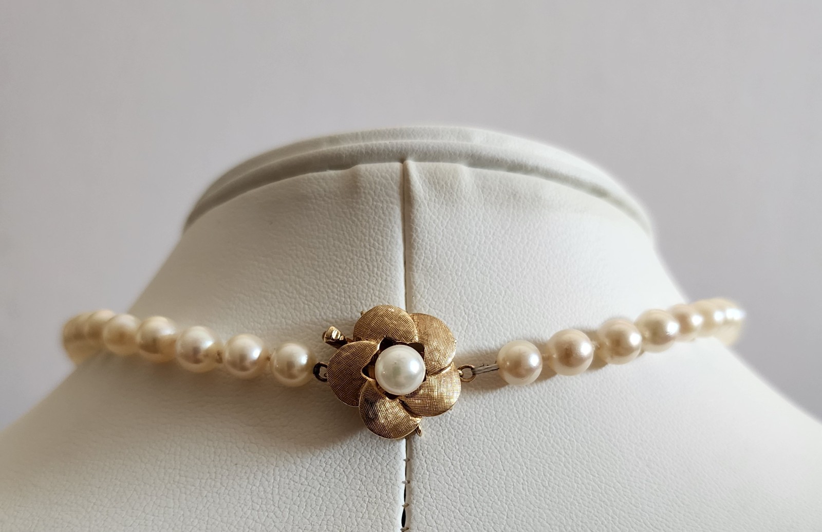Cream Colored Pearl Necklace – Single Strand With 14k Clasp, With AGA Appraisal