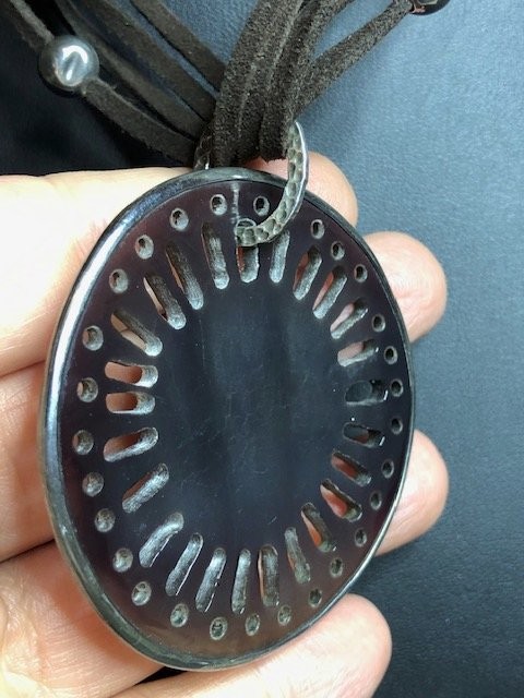 B3900 SILPADA Sterling Silver CARVED PEN SHELL Suede Beaded Necklace 16-18″
