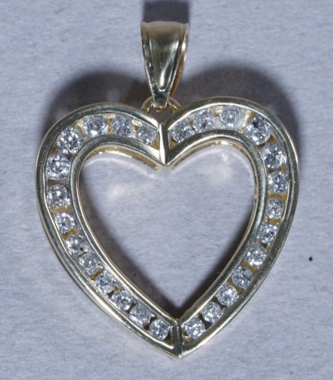 14K Yellow Gold 1/2ctw *HEART* Natural Diamond Pendant, 3.4grams