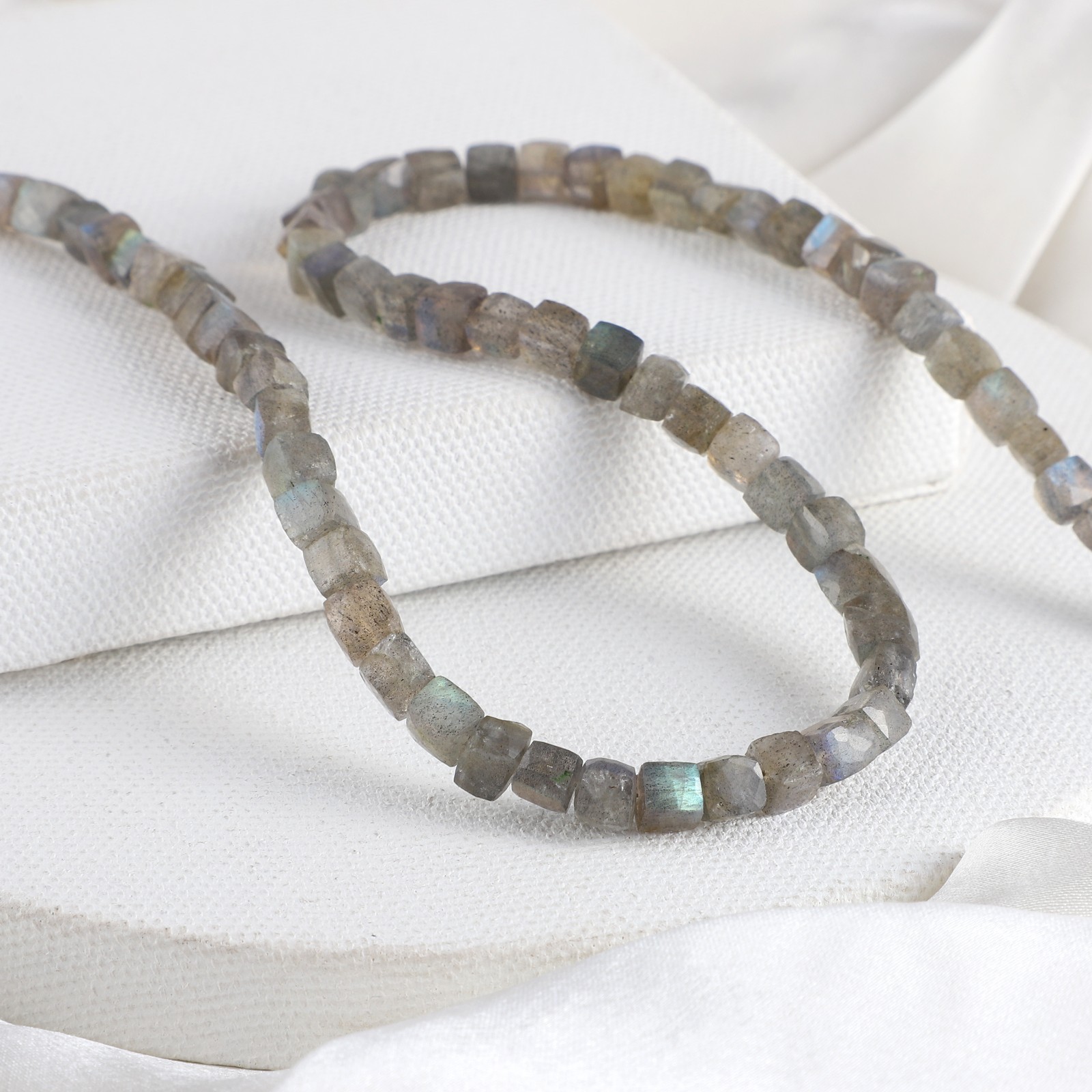 Natural Labradorite Stone Beaded Necklace Faceted Box Cub 925 Silver Necklace