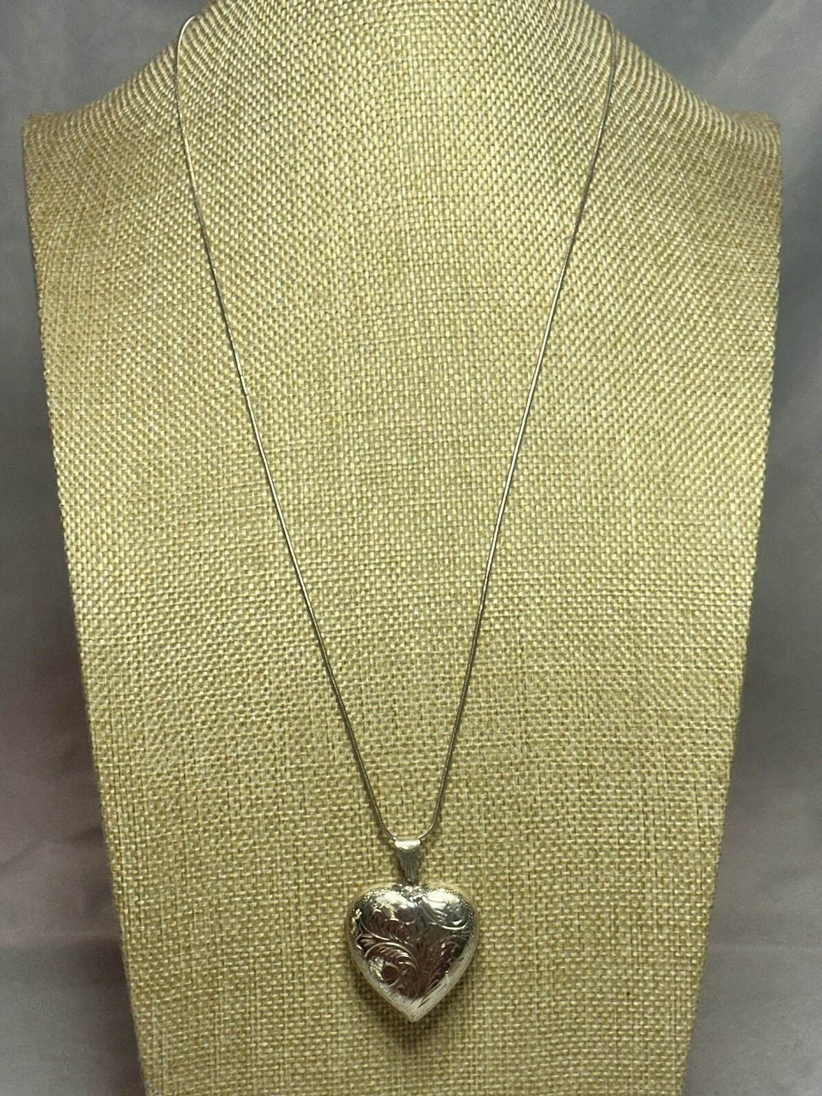 Sterling Silver 24” Snake Chain With Engraved Swirl Pattern Heart Locket 17.44g
