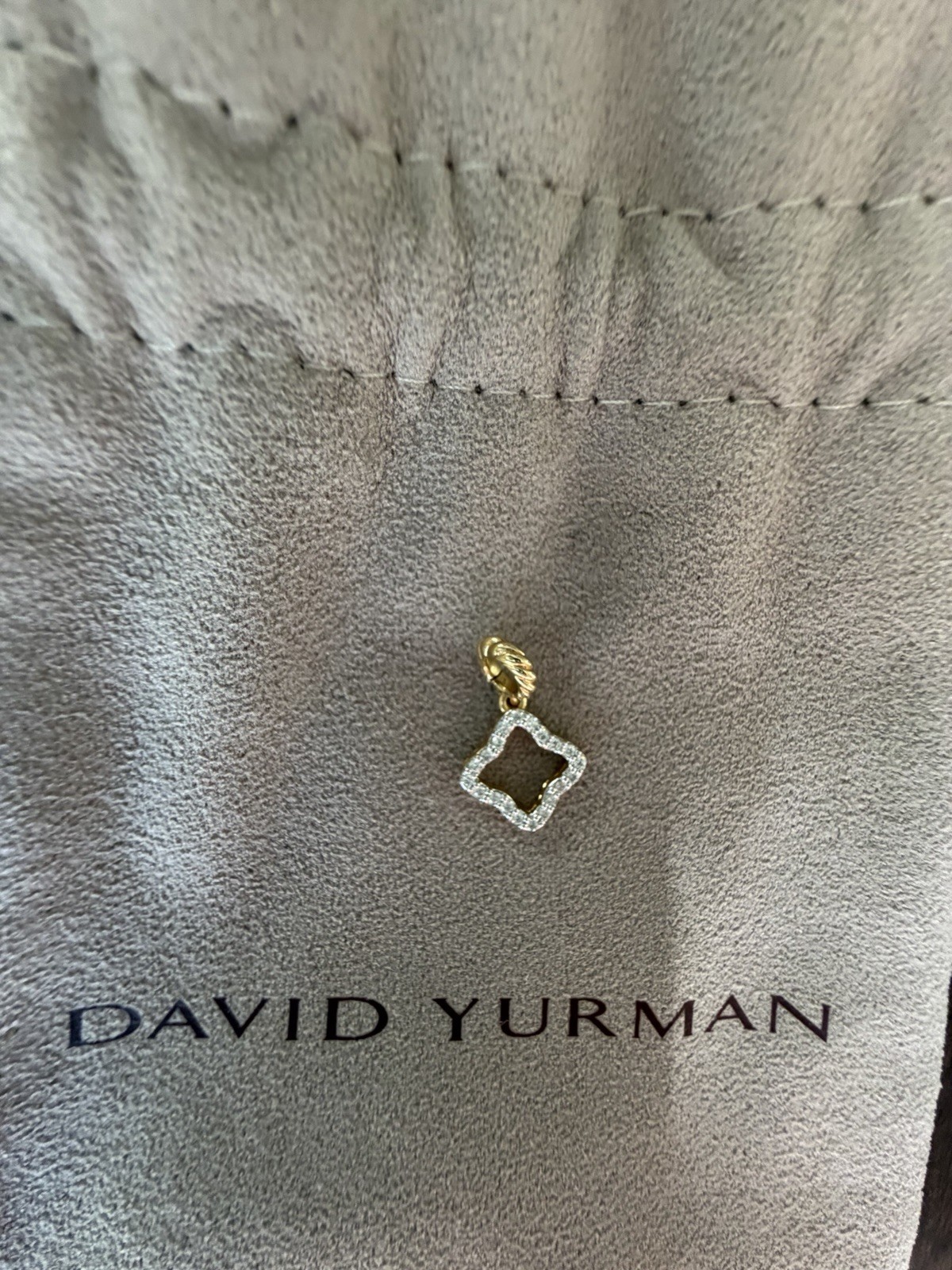 David Yurman QUATREFOIL AMULET 18K Yellow Gold with Diamonds, 11mm Pristine