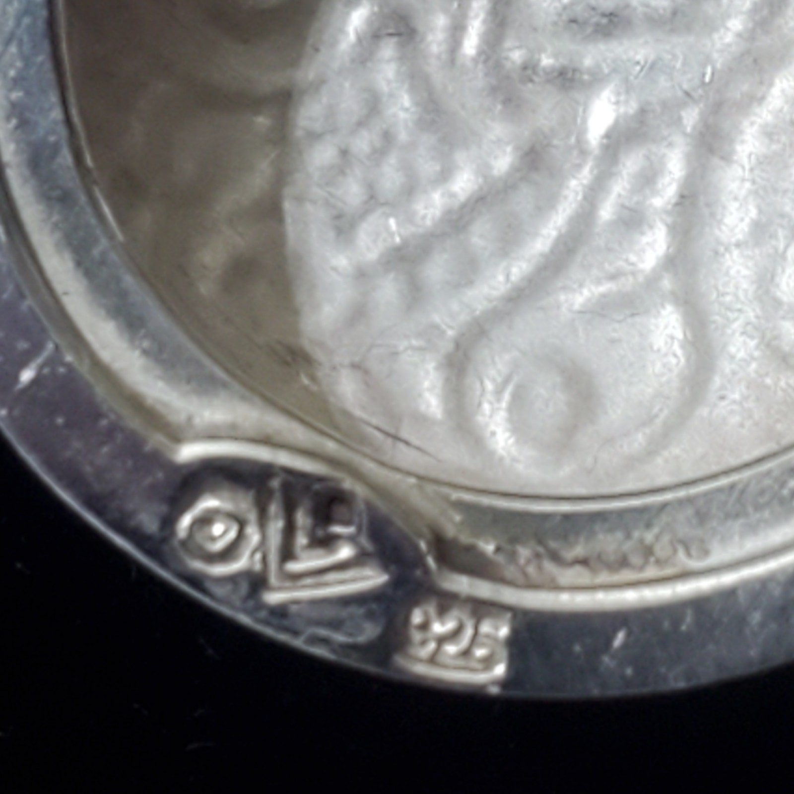 Vintage Silpada Sterling Silver Round Etched Dragon Locket with 32in Box Chain