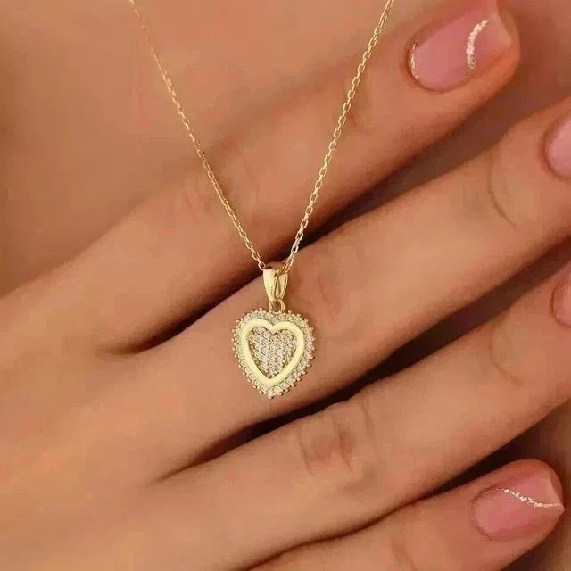 1.20 Ct Round VVS1 Moissanite Women’s Heart Pendant 14K Yellow Gold Plated