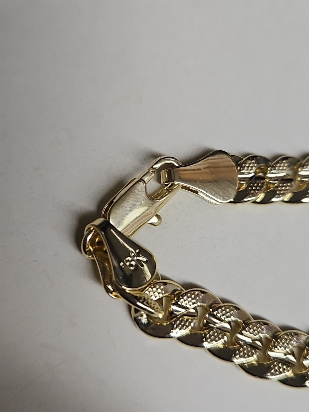 Fake 18k Gold 24in Chain