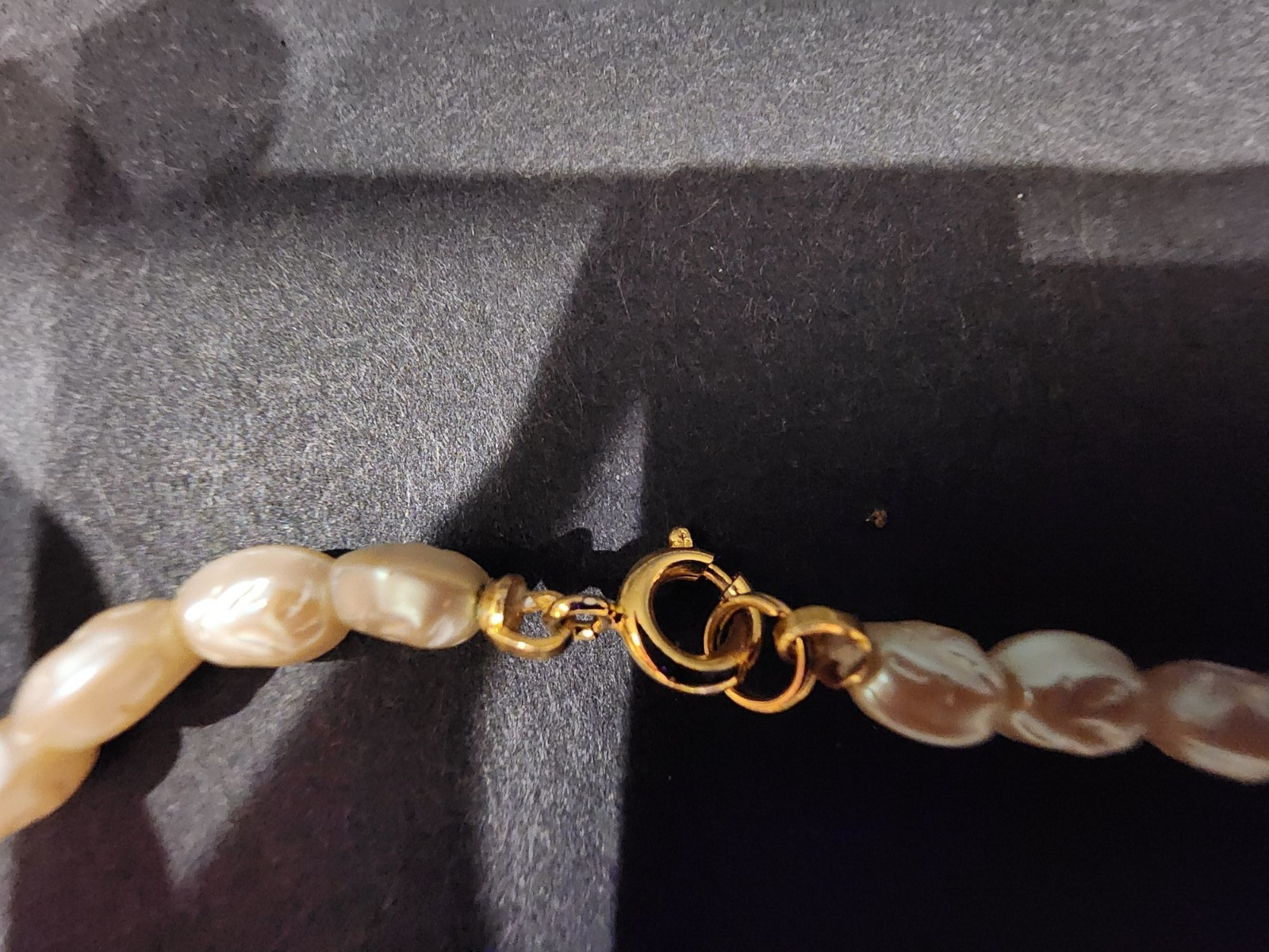 Freshwater Rice Pearl Necklace Cream Baroque Pearls 15 in Gold Tone Clasp