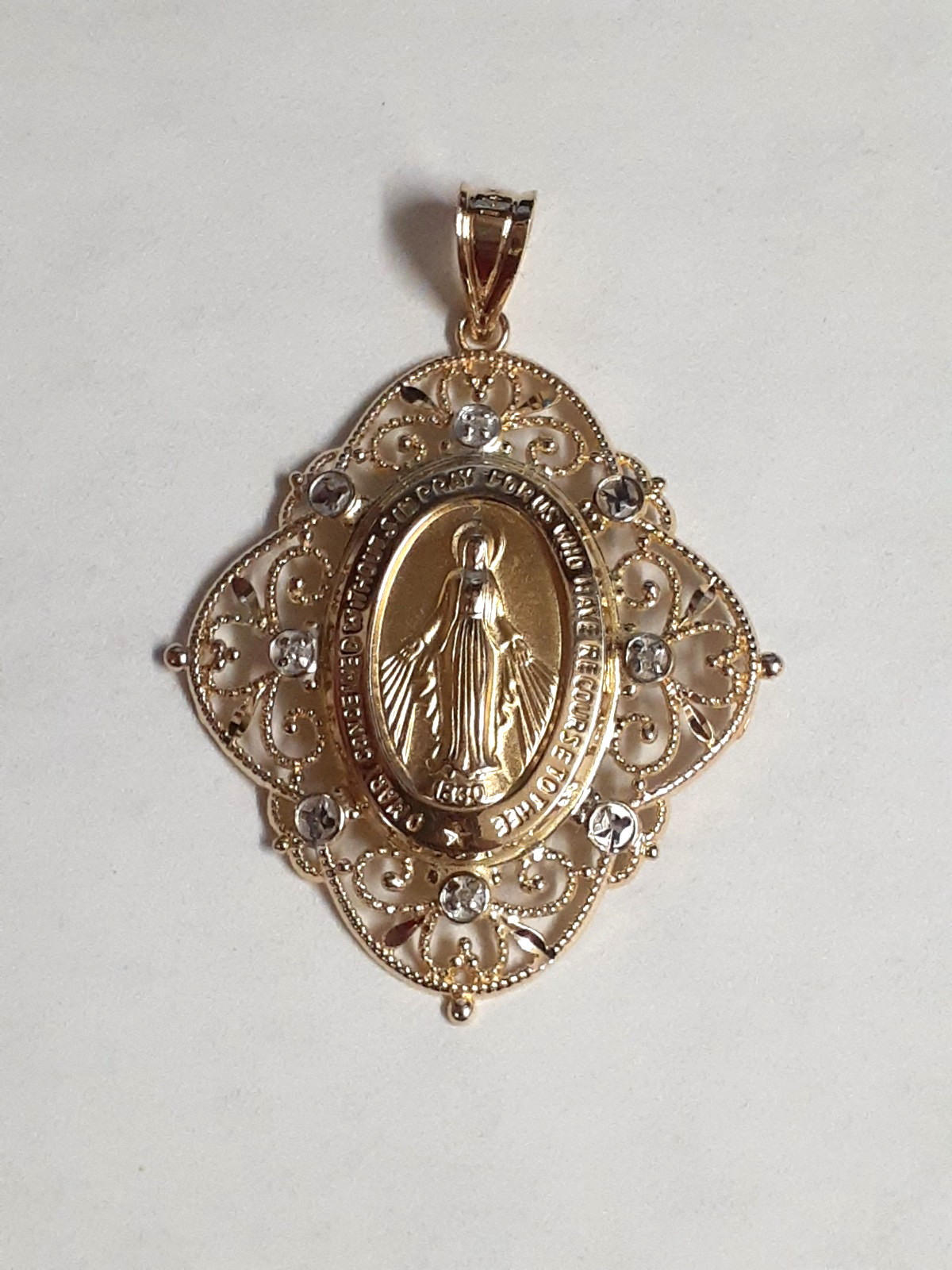(RI4) 14k Yellow Gold Religious Pendant / Charm (2.8 Grams) Size 2-1/2″