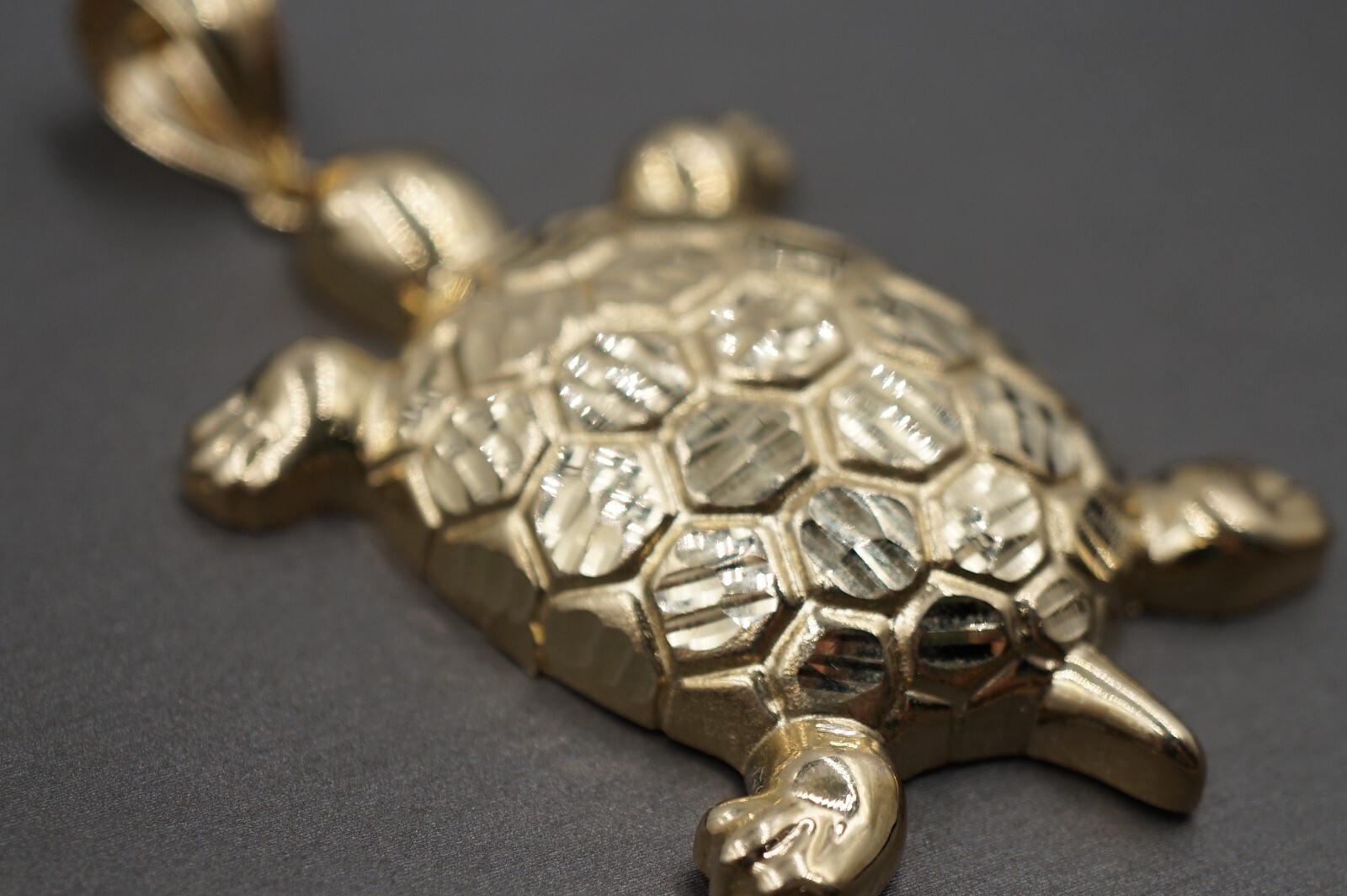 10K Solid Yellow Gold 2.75″ Diamond Cut Ocean Golden Turtle Charm Pendant.