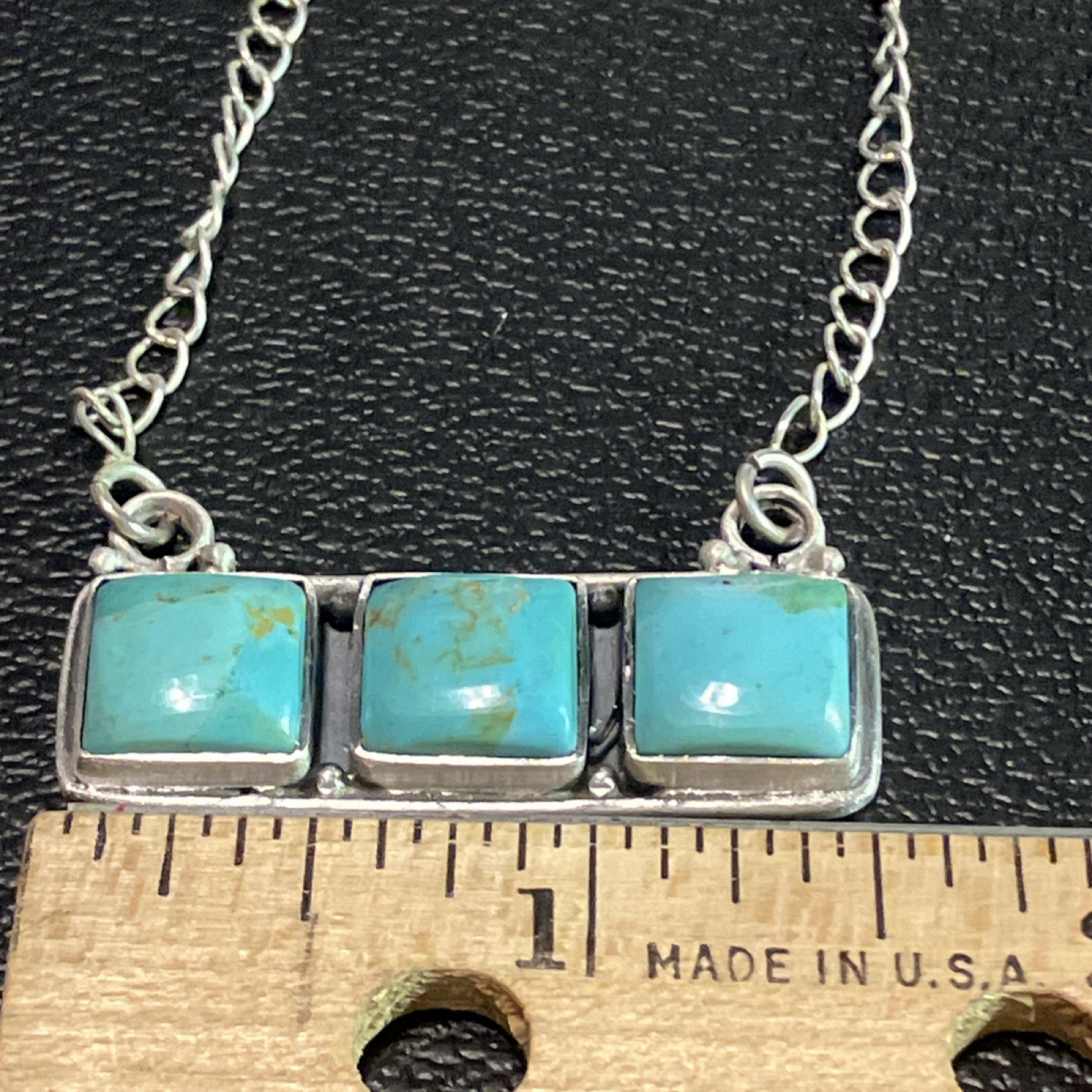 Native made 3 Turquoise cabochon Stones 18″ Cable Chain Hook BAR NECKLACE SILVER