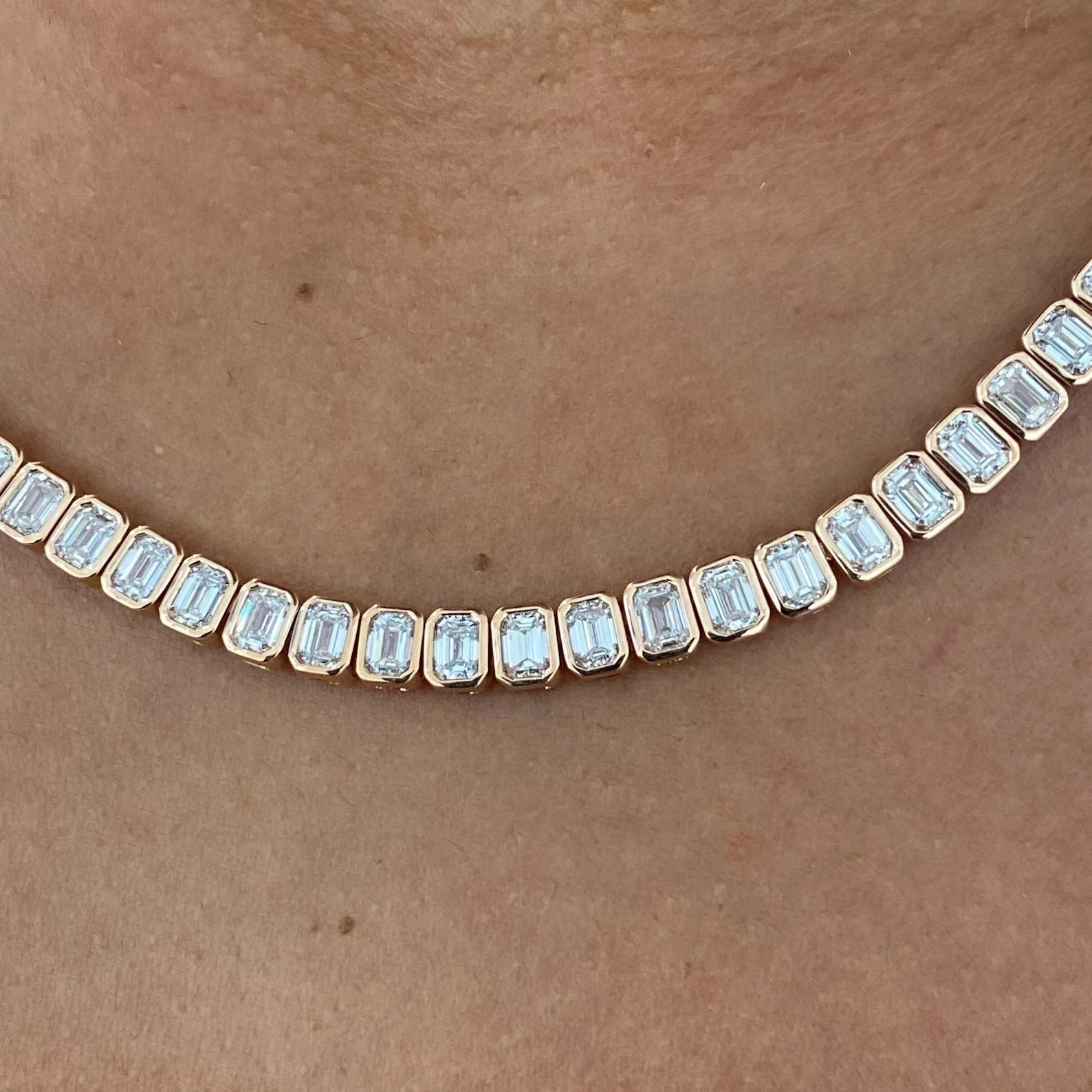 Emerald Lab Grown Diamond FG/VS-SI Bezel Set Necklace Length 16″ 14k Yellow Gold