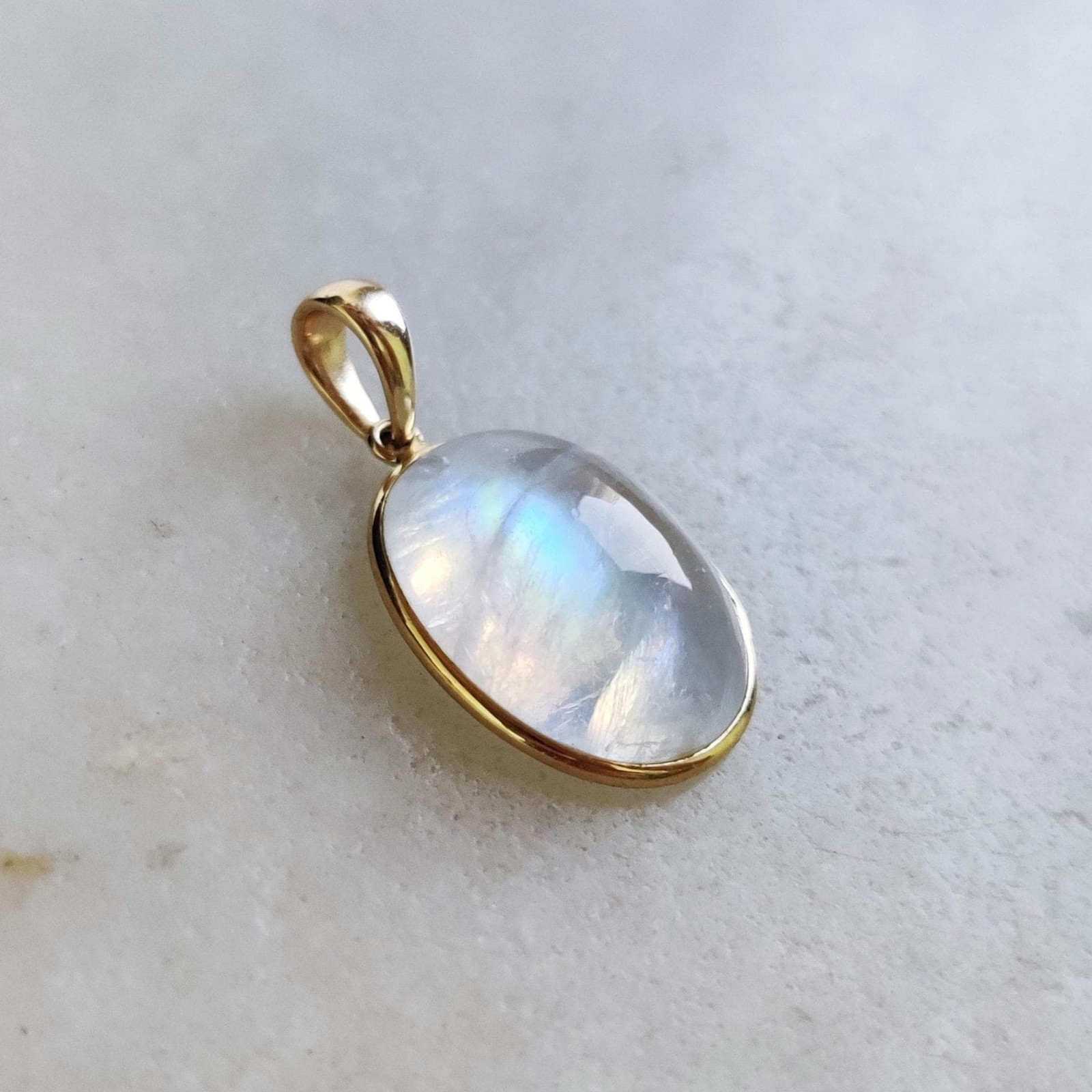 10.70 Ct Natural Moonstone Pendant 14K Yellow Gold June Birthstone Gift Bezel