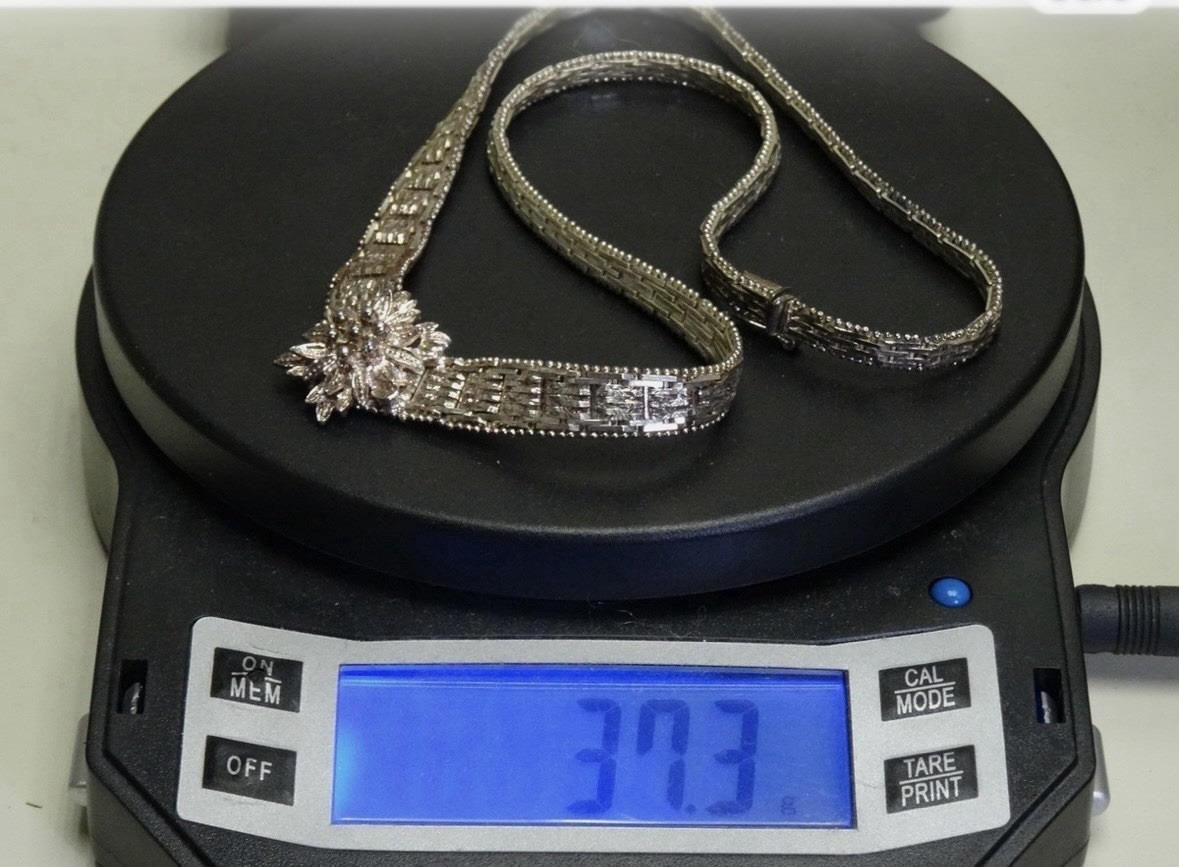 925 Sterling Silver Bar Link Necklace with Flower Pendant Hook Closure (37 g)