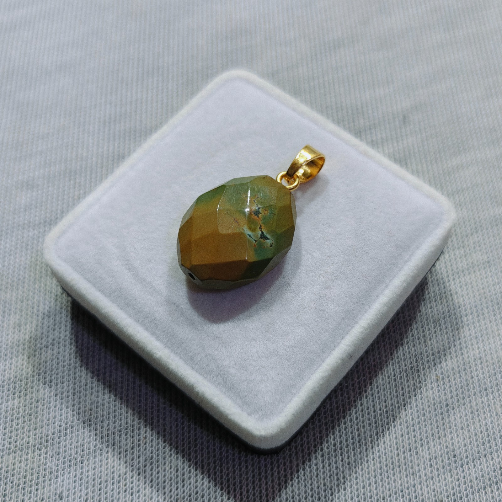 Natural Tibet Green Turquoise Oval Bead Brass Pendant Boho Gemstone Jewelry