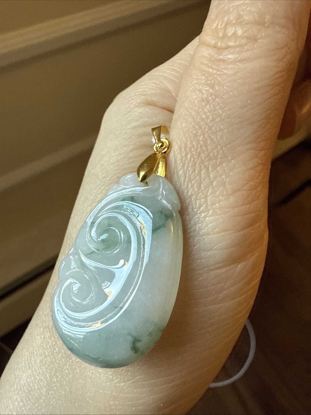 翡翠A貨 untreated Burma Myanmar Grade A Jadeite Jade 老坑水润肉质细腻飘兰花 Certified