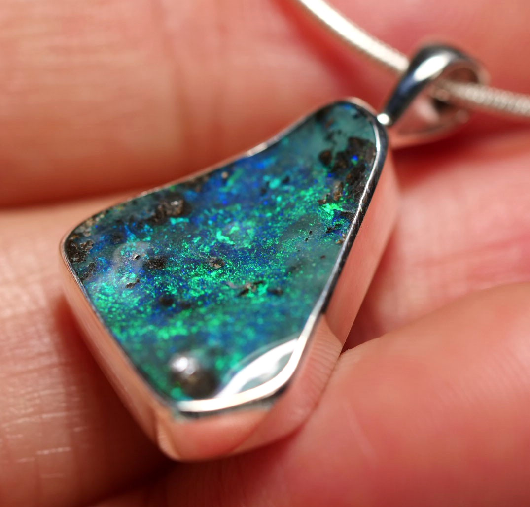 Australia Natural Queensland Solid Boulder Opal Silver 925 Pendant Hallmark
