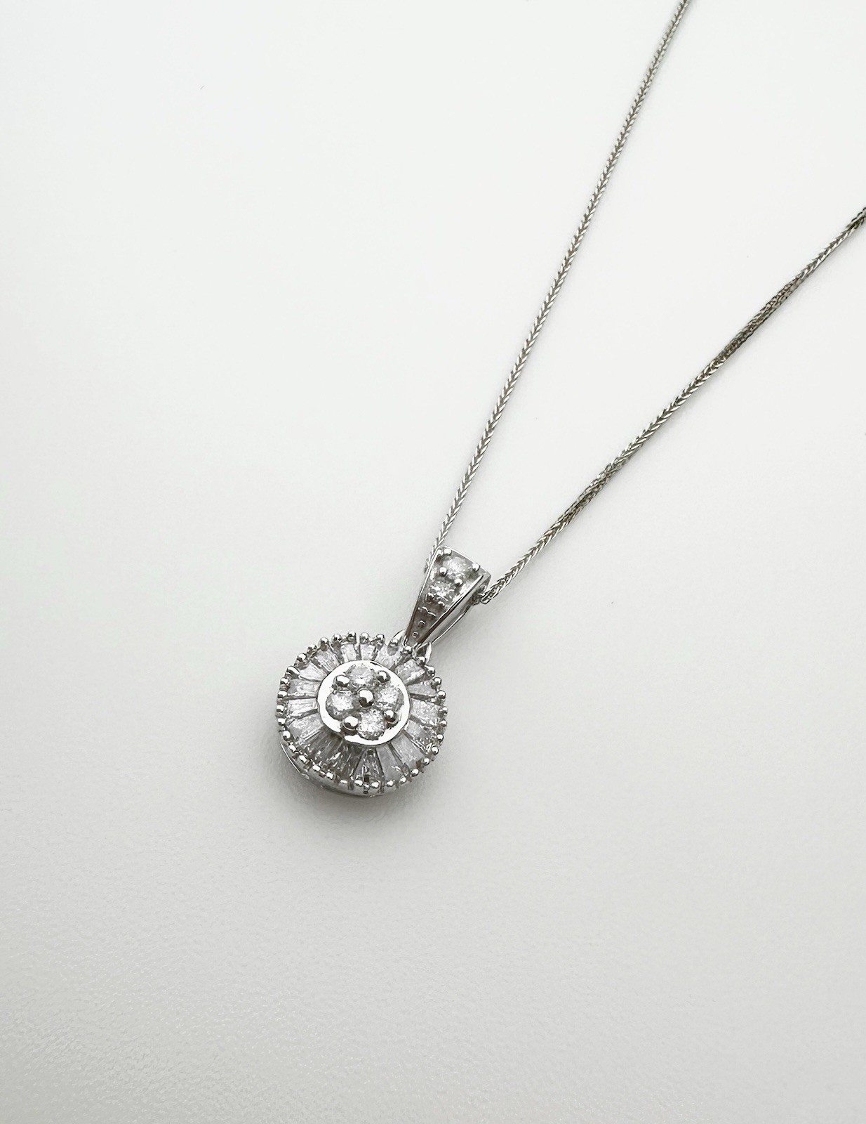 18K Solid Gold Natural Diamond Necklace 0.25ct Box Chain Adjustable