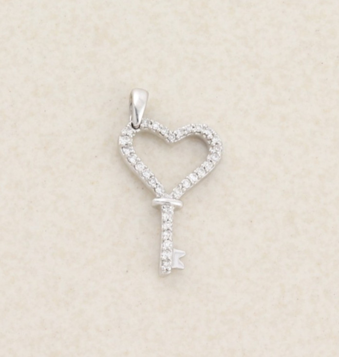 Pendant Only 14K White Gold Diamond Heart Key Pendant 3/4″ x 1/2″ inch