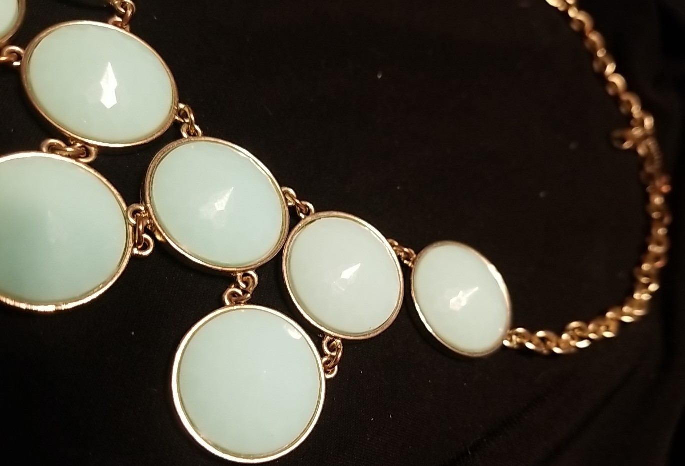 Amazonite Colored, Reverable, 21″ Adjustable Statement Station Necklace Unsigned