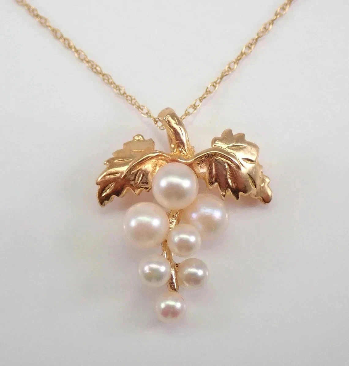 2Ct Round Cut Natural White Pearl Grapes Cluster Pendant 14K Yellow Gold Plated