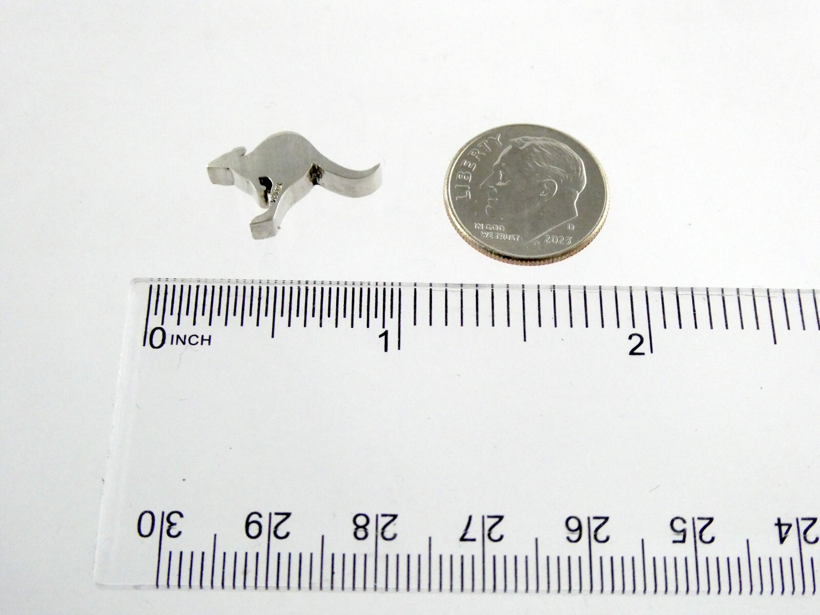 Designer Australia Sterling Silver Jumping Kangaroo Slide Pendant 925 2g 3/8 In