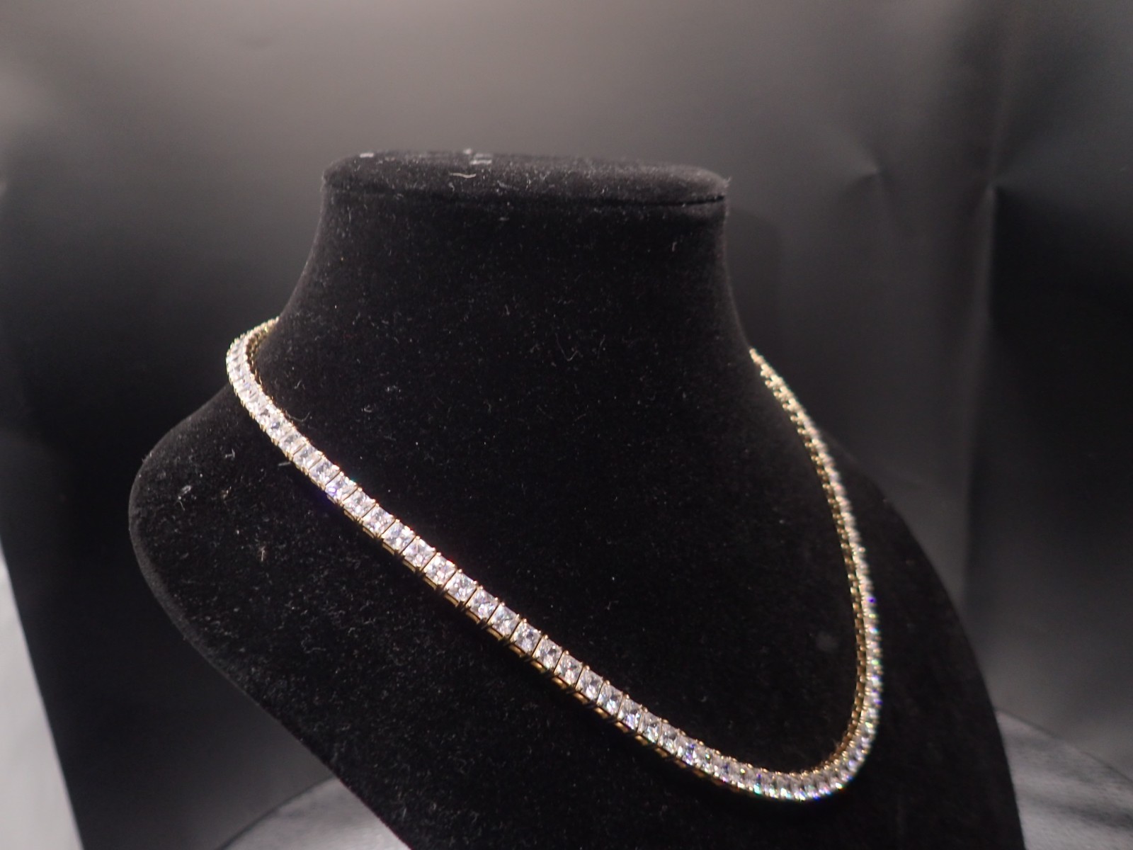 Radiance by Absolute 20″ 4mm Princess Magnetic Clasp Tennis Necklace