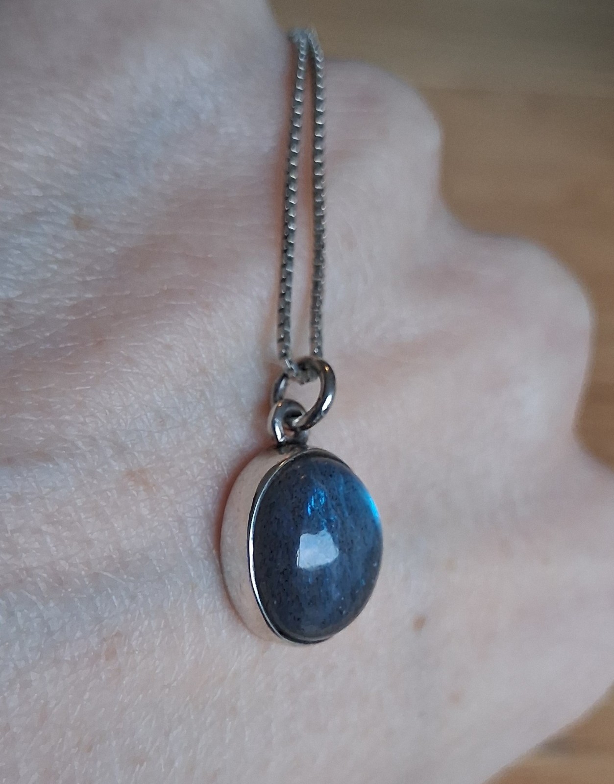 Sterling Silver Rich Blue Labradorite Cabochon Pendant Oval Box Chain Necklace