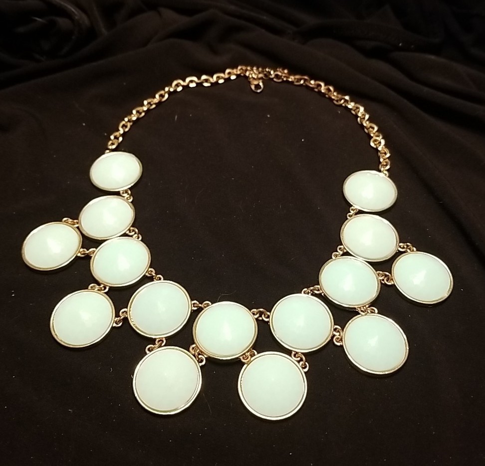 Amazonite Colored, Reverable, 21″ Adjustable Statement Station Necklace Unsigned