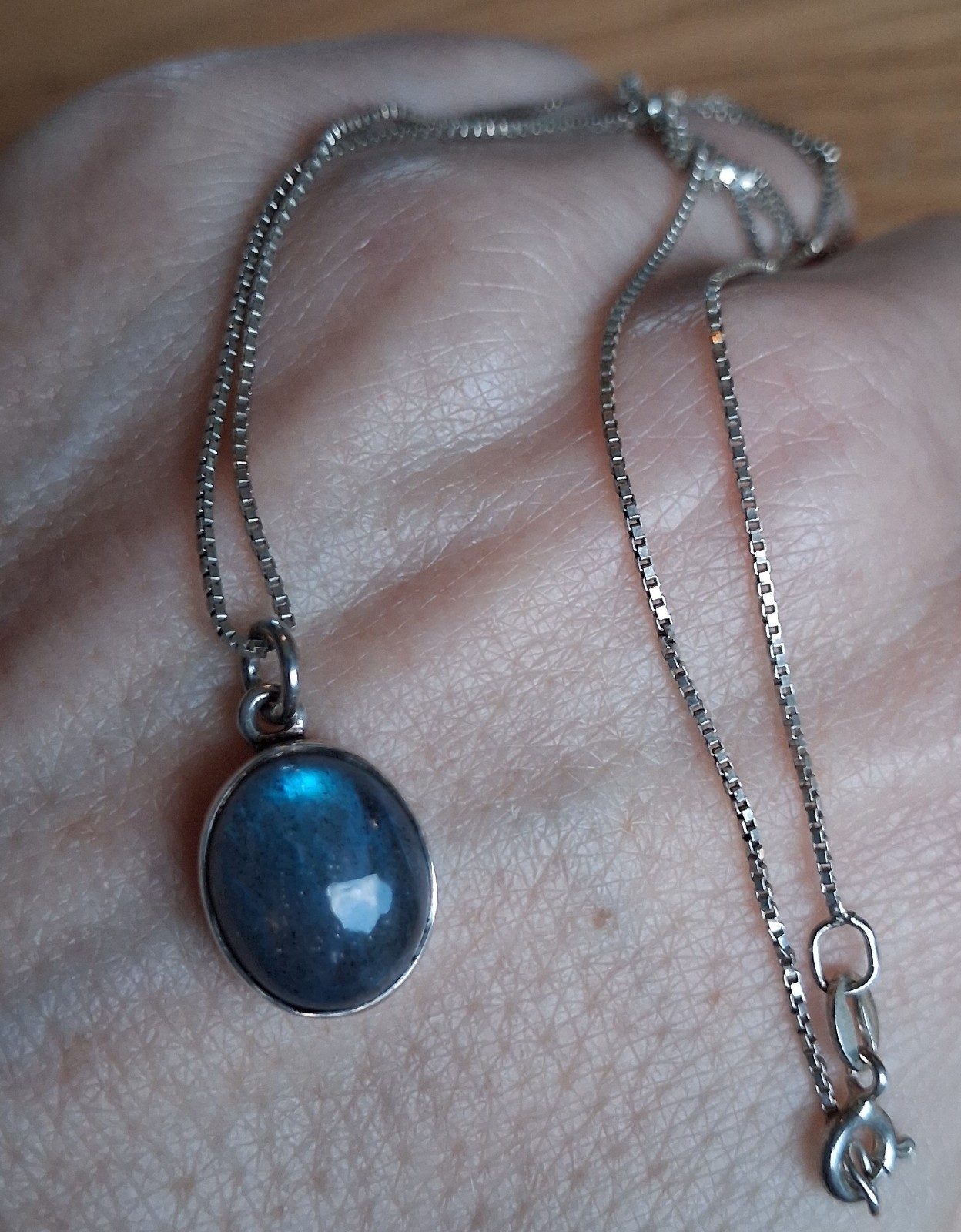 Sterling Silver Rich Blue Labradorite Cabochon Pendant Oval Box Chain Necklace