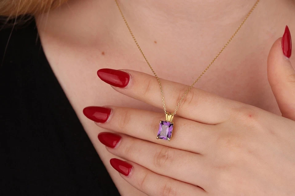 2 Ct Emerald Lab Created Purple Amethyst Women’s Pendant 14K Yellow Gold Plated