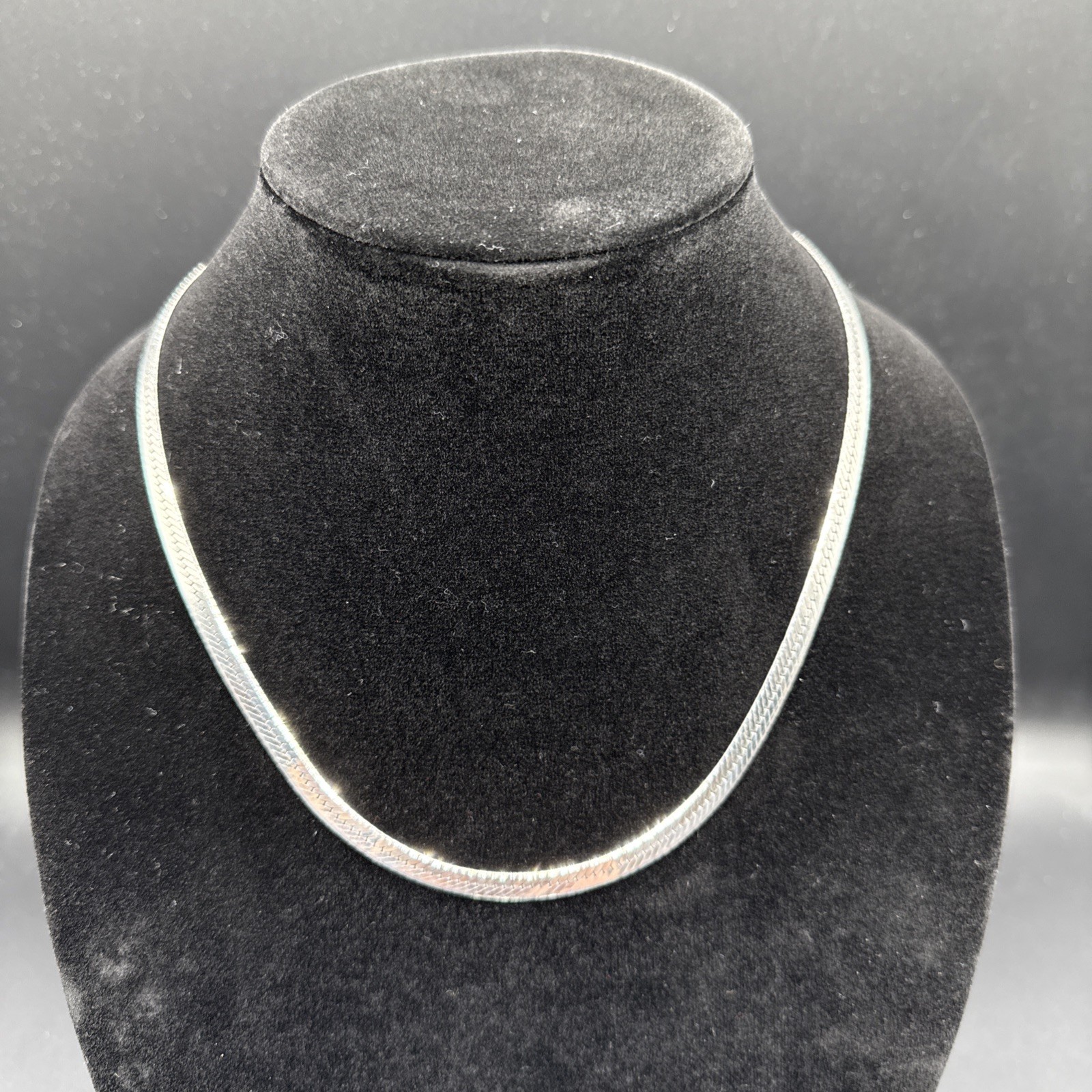 Solid 925 Sterling Silver Herringbone Chain Necklace – 8mm – 20in 18.2g Read