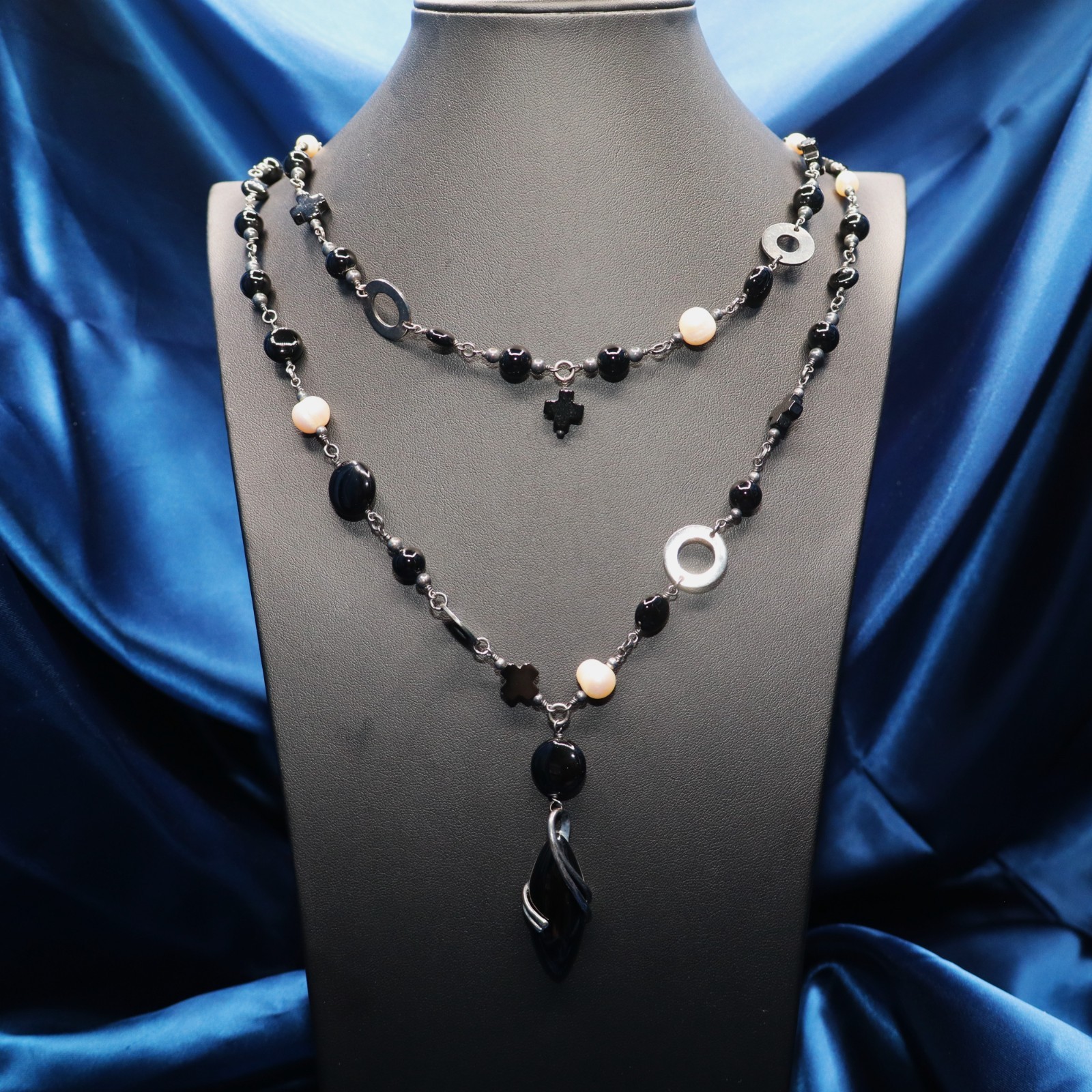 925 Sterling Silver Onyx Pearl Disk Necklace Signed J&T 21in 62.7g Used