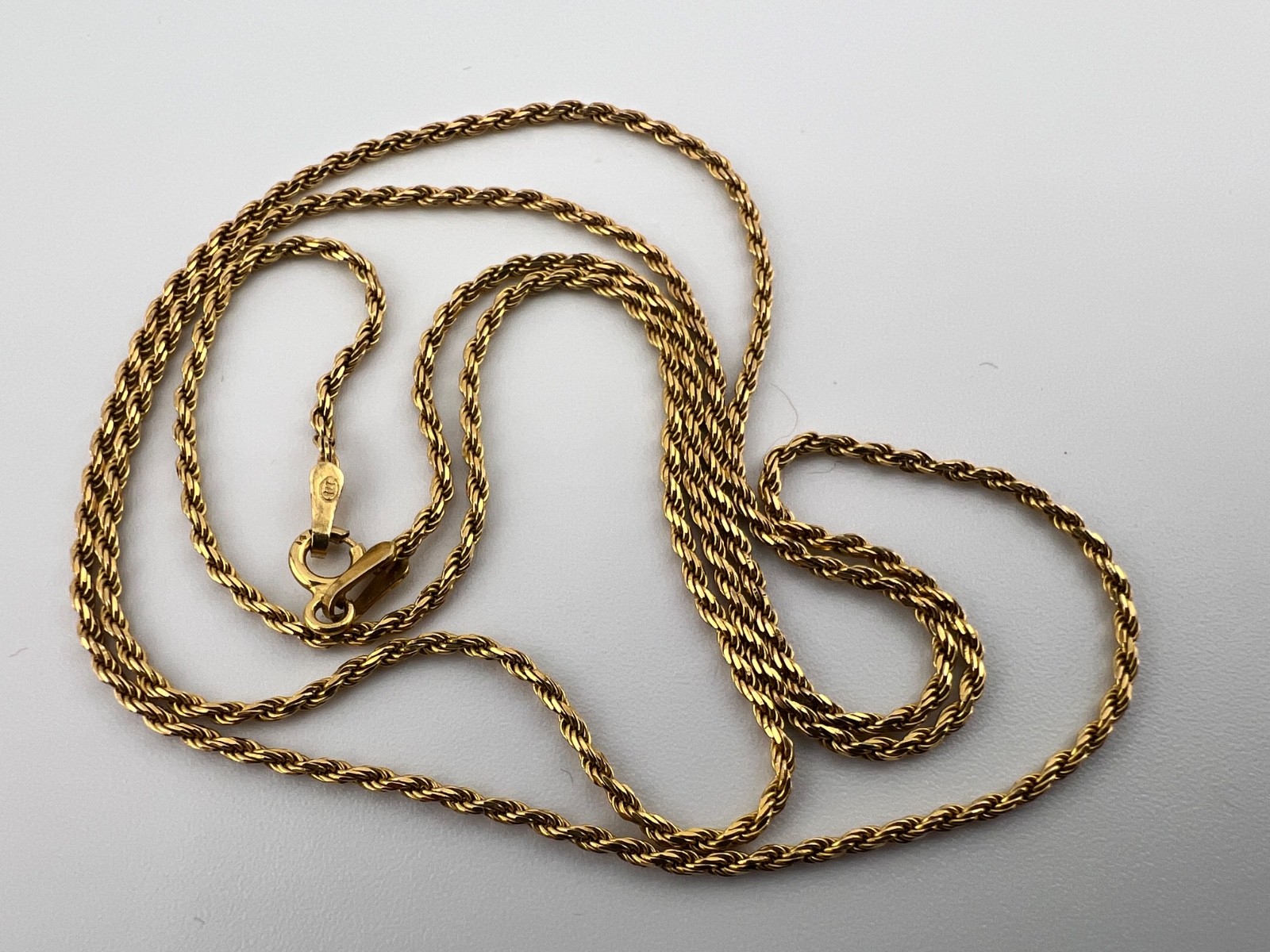 Vintage 14K Gold Rope Chain/Necklace, Italy, 23.5″ Long, 1.3mm Thick.