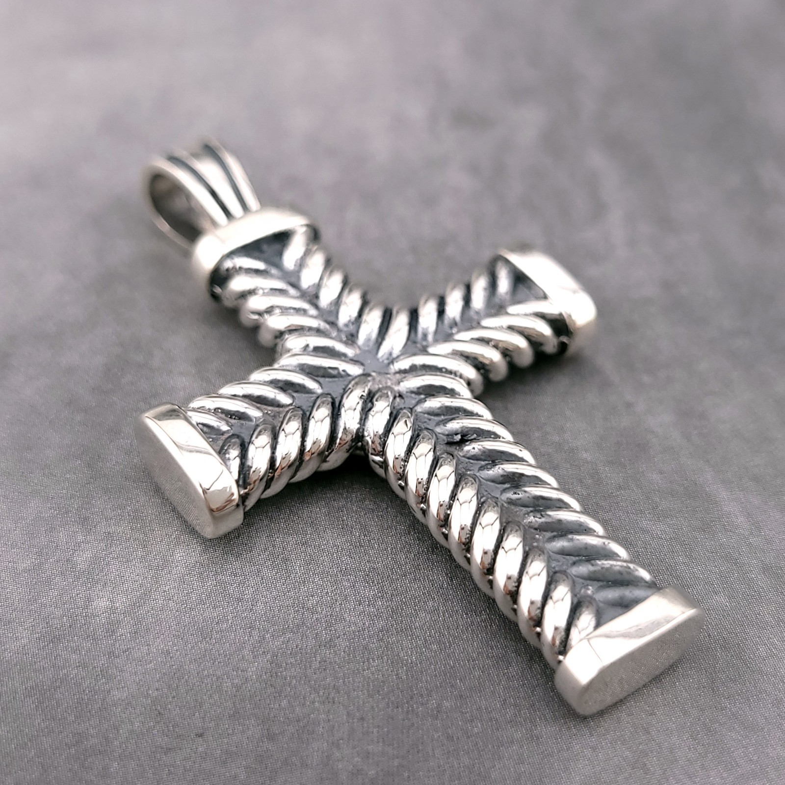 David Yurman Sterling Silver 1.75in Chevron Cable Cross Crucifix Amulet Pendant