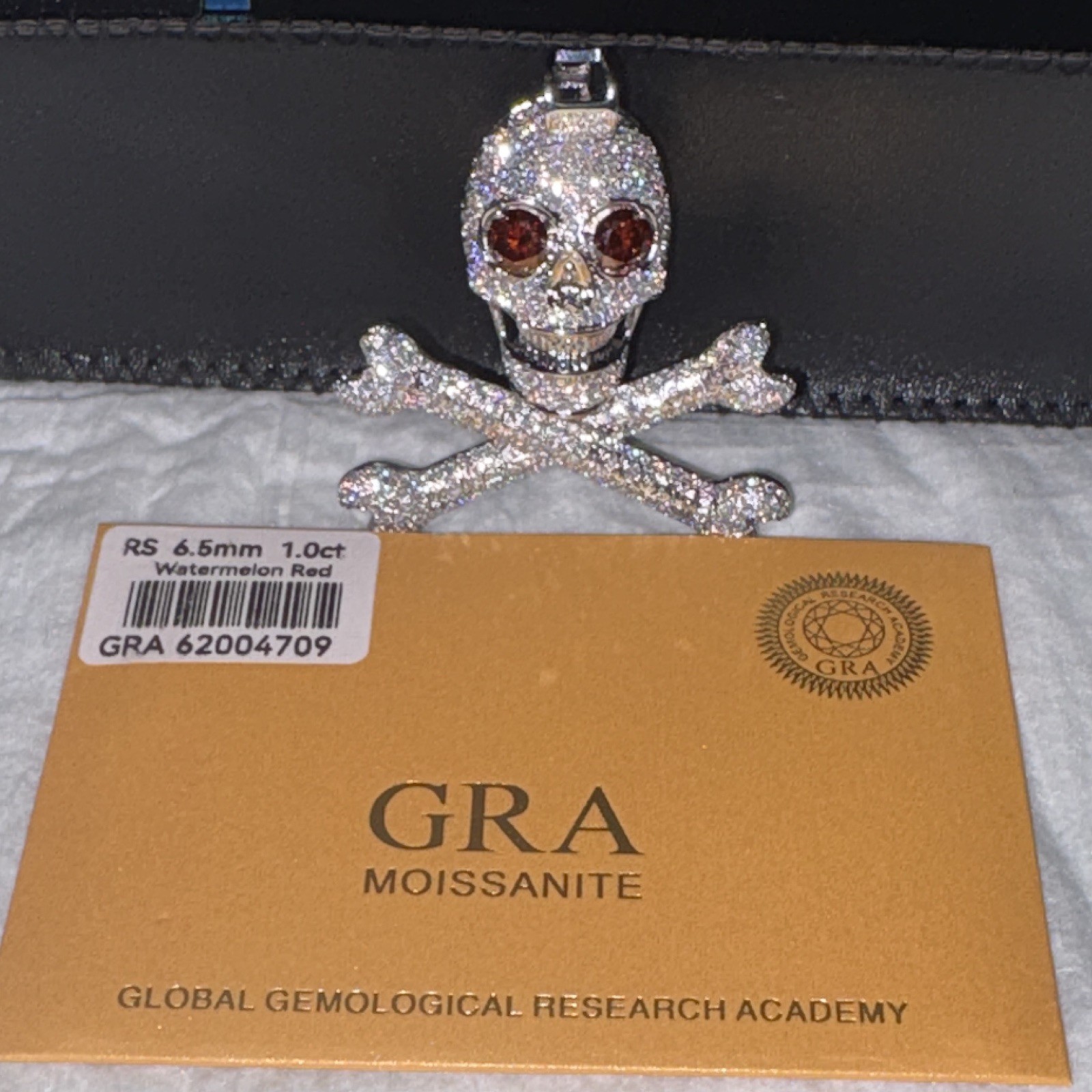 Skull & Crossbones 7.5 Carat Moissanite Pendant Silver Tone W/Rope Chain