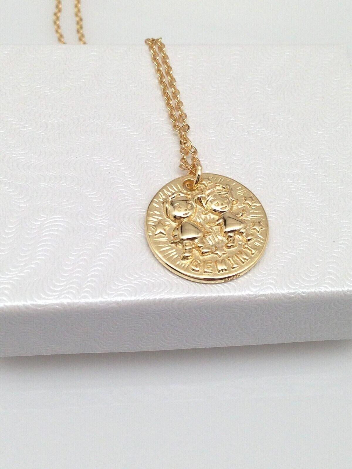 925 Sterling Silver Round Gold Zodiac Gemini Pendant Necklace Women 15mm 18″