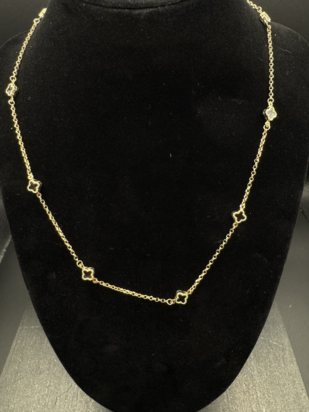 Yellow Gold Clover Station Necklace, Cable Chain, Spring Ring Closure