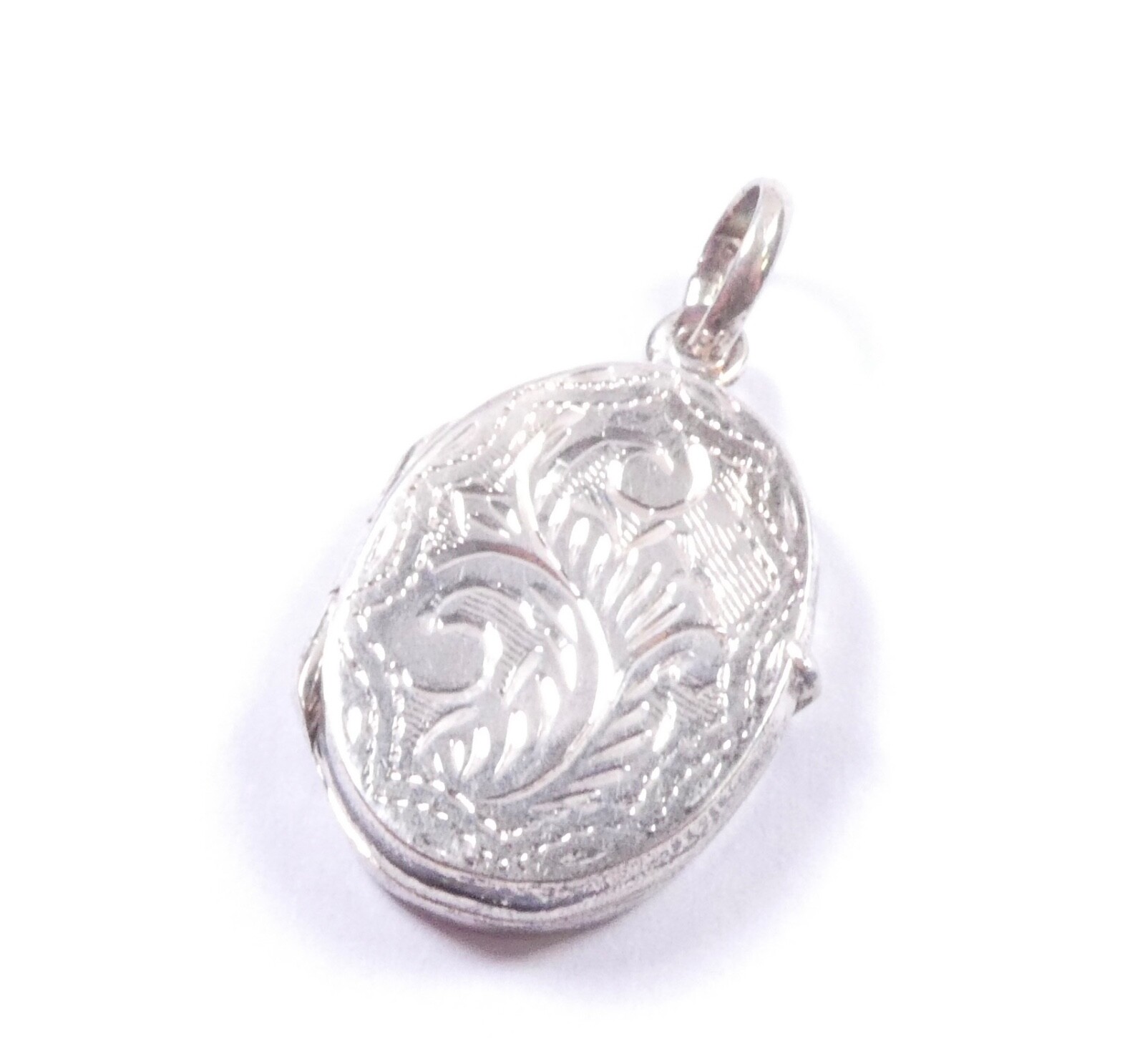 Oval Locket Pendant Chased Flat Design Double Sided 925 Sterling Silver 2.7g