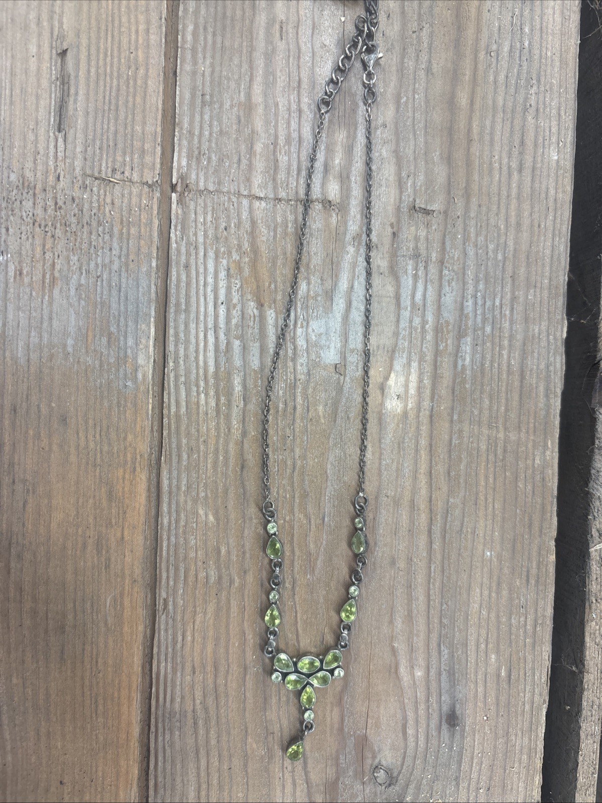 ANDREA JAYE 925 STERLING SILVER DELICATE PERIDOT DANGLING 18” NECKLACE COLLECT.