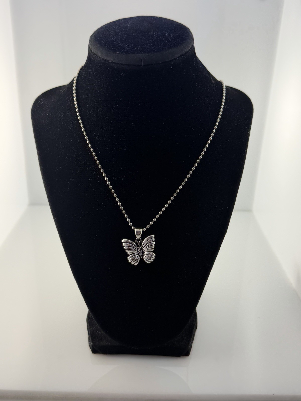 Lagos Caviar Wonders Butterfly Pendant & Bead Necklace 30” – RARE 925 Silver