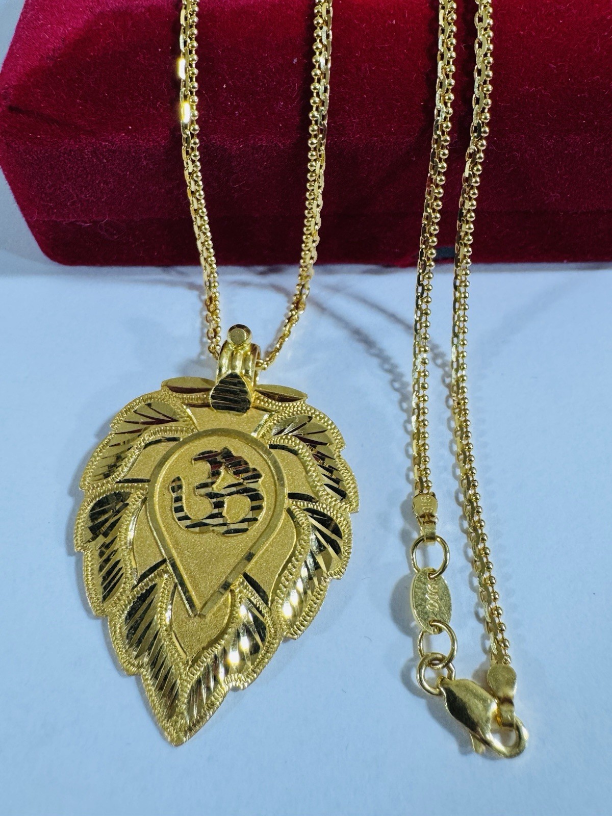 Saudi Dubai 22K Solid 916 Real Gold Leaf Flower Necklace 20” Long 12.1g 2.2mm