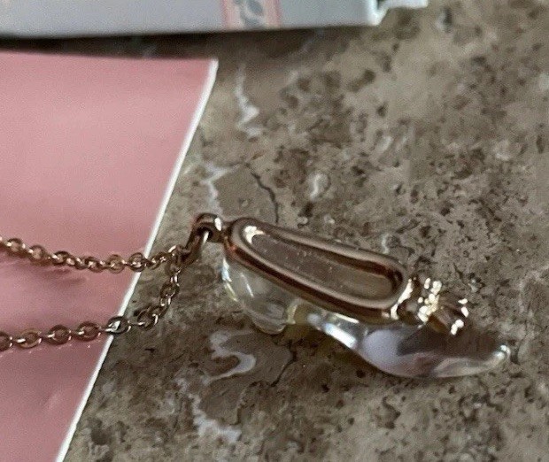 Vintage Avon Gold Tone Chain Necklace Clear Cinderella Glass Shoe Pendant W Box