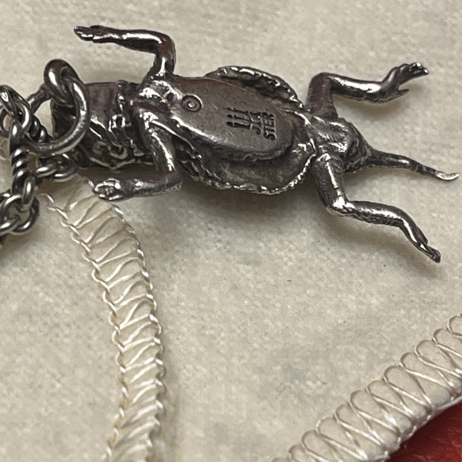 James Avery Twisted Link 36″ chain w/1 & 1/2 inch rare Horned Toad with BOX