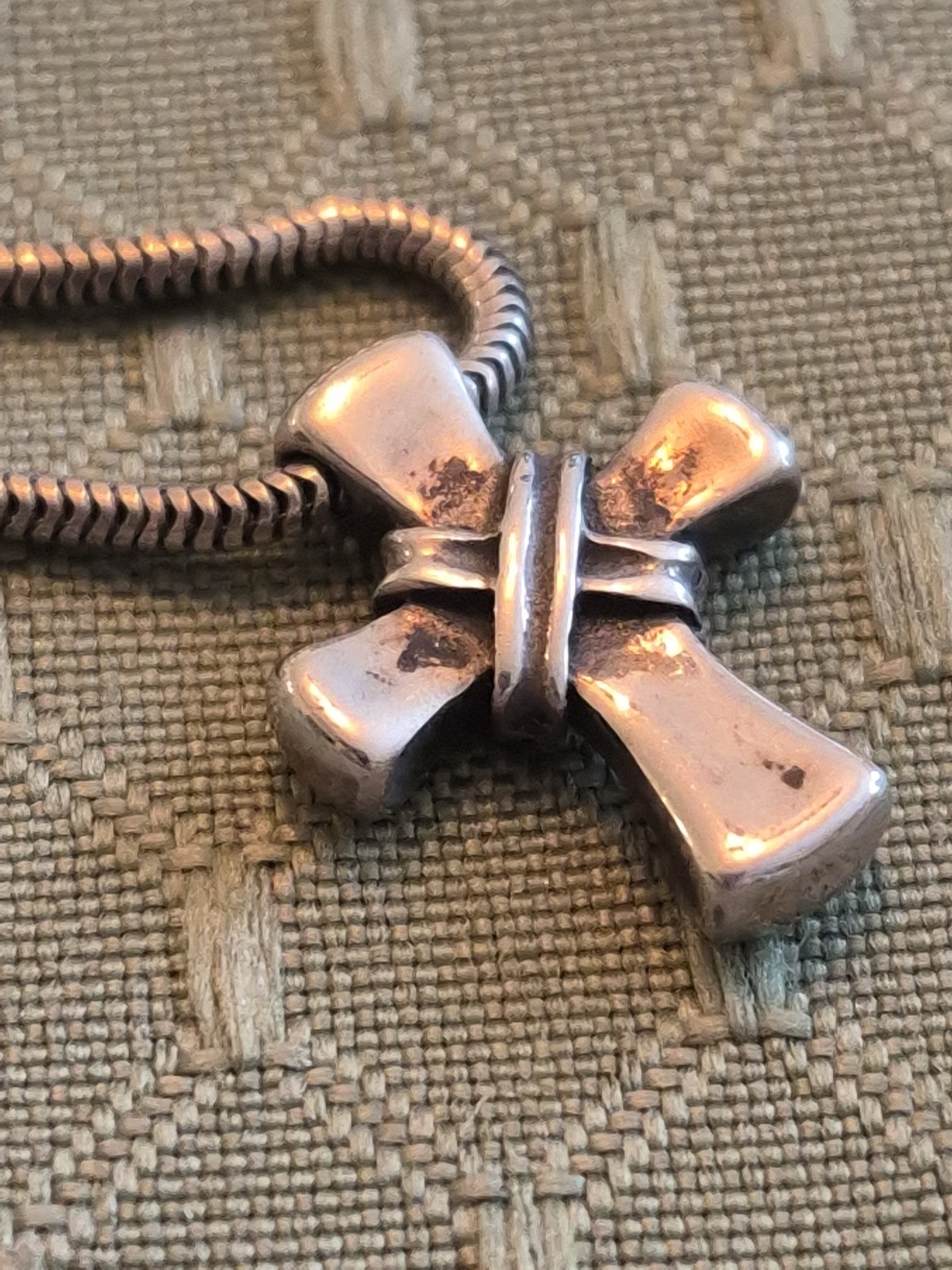 18K Gold Sterling Cross Pendant Designer Lagos Caviar 16″ Chain 8 Grams Unisex