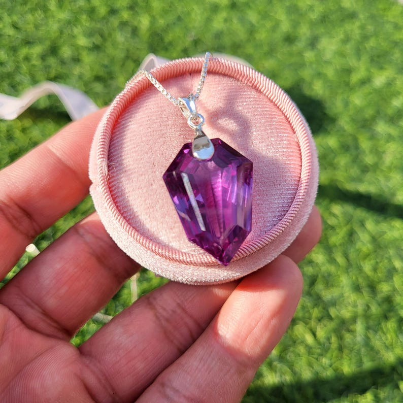 Natural 40 CT Color Change Alexandrite GIE Certified Gemstone Pendant 925 Silver