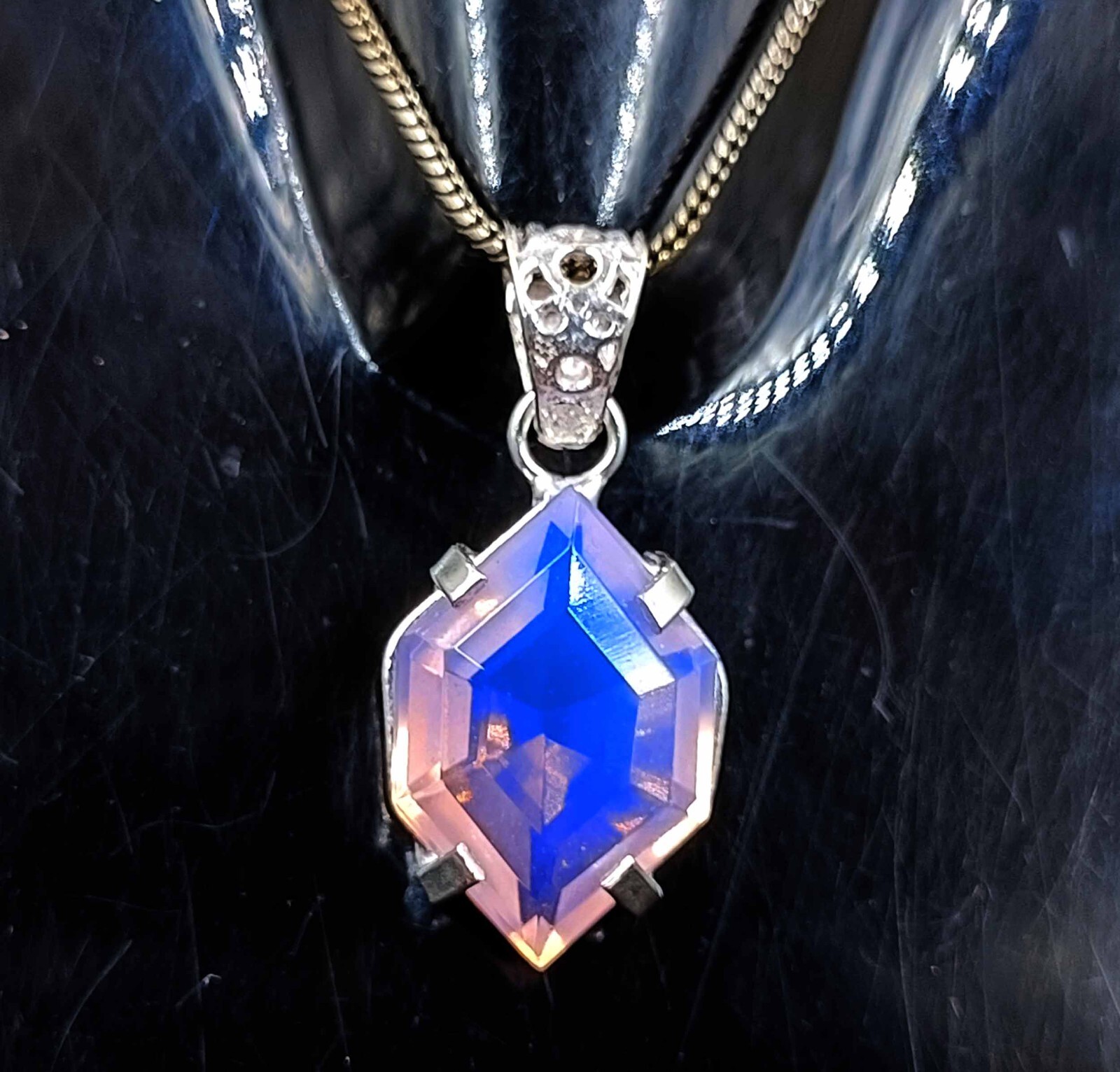 FANCY CUT 31 CT LIGHT PINK OPAL 925 STERLING SILVER PENDANT WITH FREE CHAIN KKO