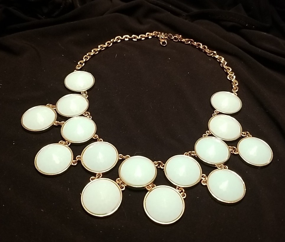 Amazonite Colored, Reverable, 21″ Adjustable Statement Station Necklace Unsigned