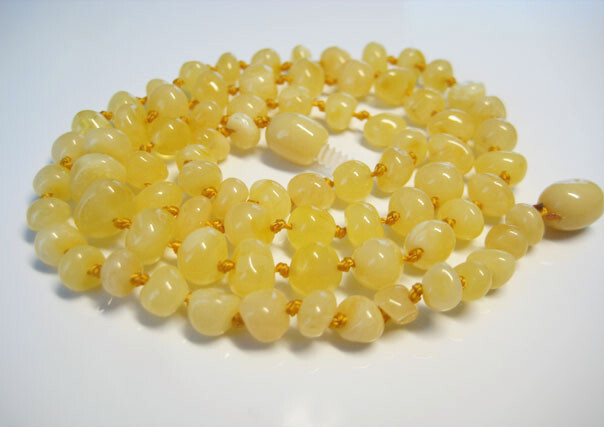 Genuine Elegant Beautiful Yellow Baltic Amber Necklace 21 in !!!